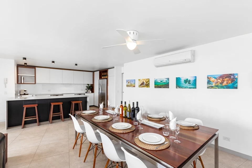 Apartment 22, dining and kitchen