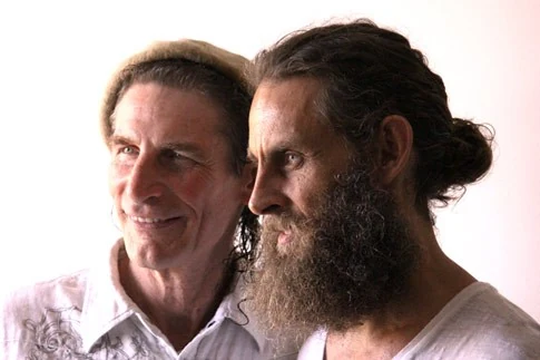 Dr Gabriel Cousens and Ian Trew side by side, in an archival Beach Health Retreat photograph