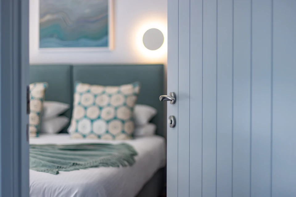 Apartment 20, bedroom doorway